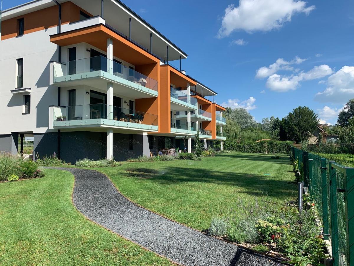 Апартаменты Fuzliget Surf Garden Балатонфюзфё Экстерьер фото