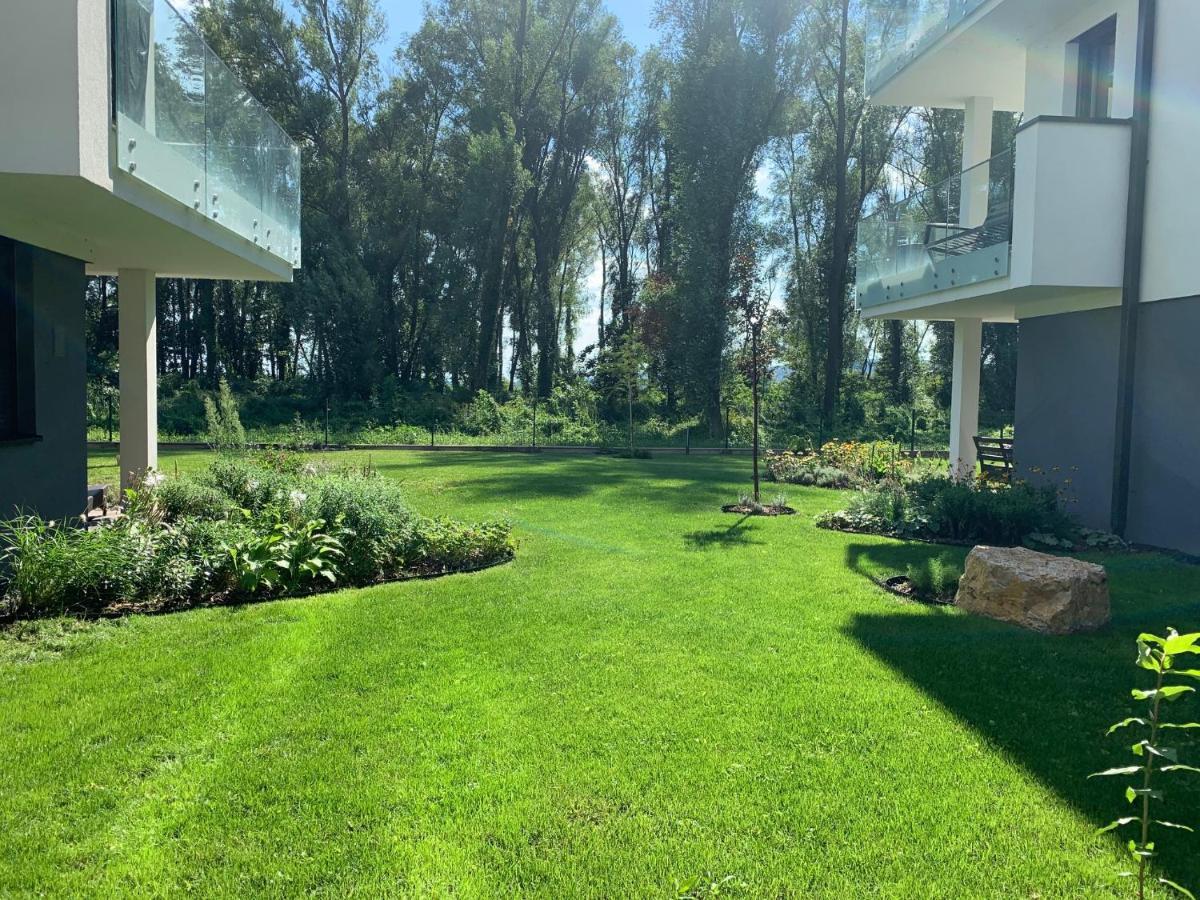 Апартаменты Fuzliget Surf Garden Балатонфюзфё Экстерьер фото